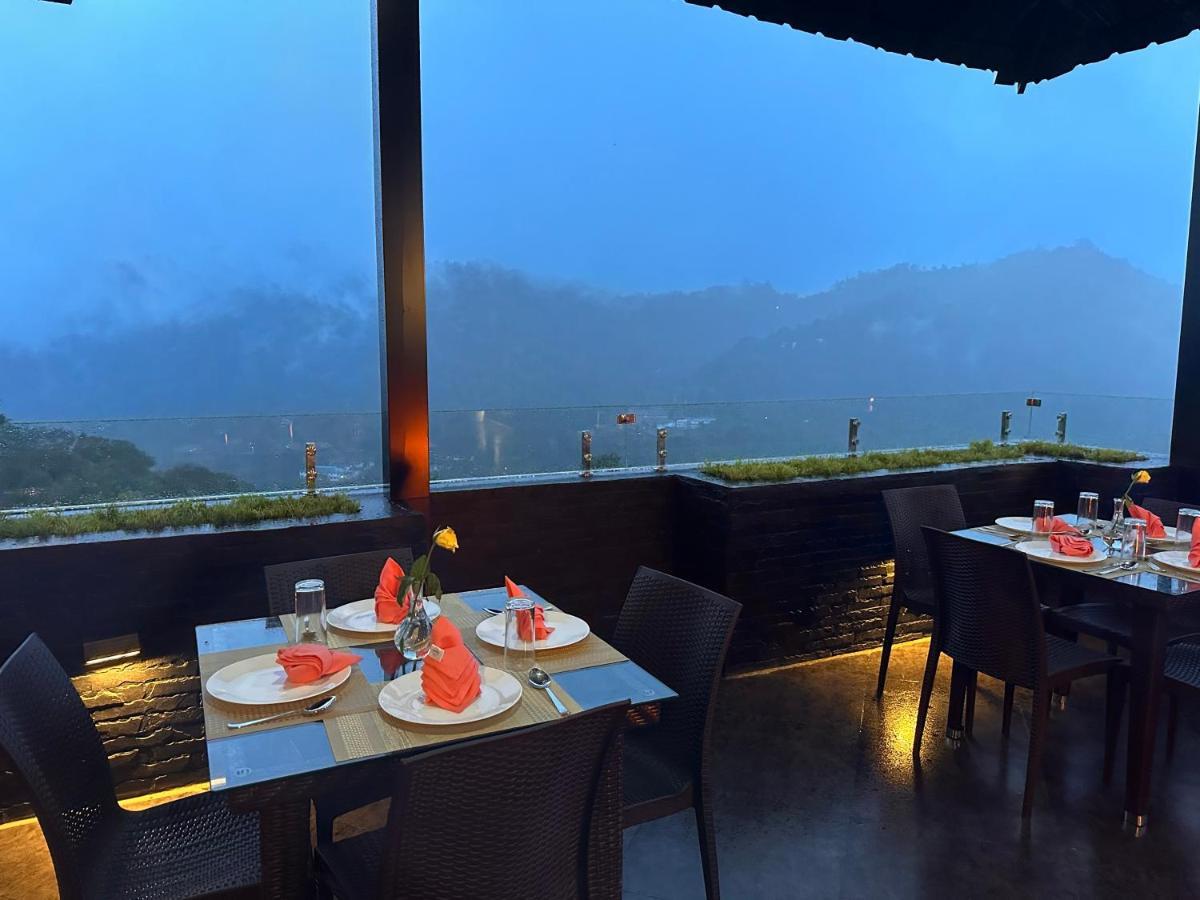 Viceroy Luxury Mountain Resort And Spa Munnar Exterior photo