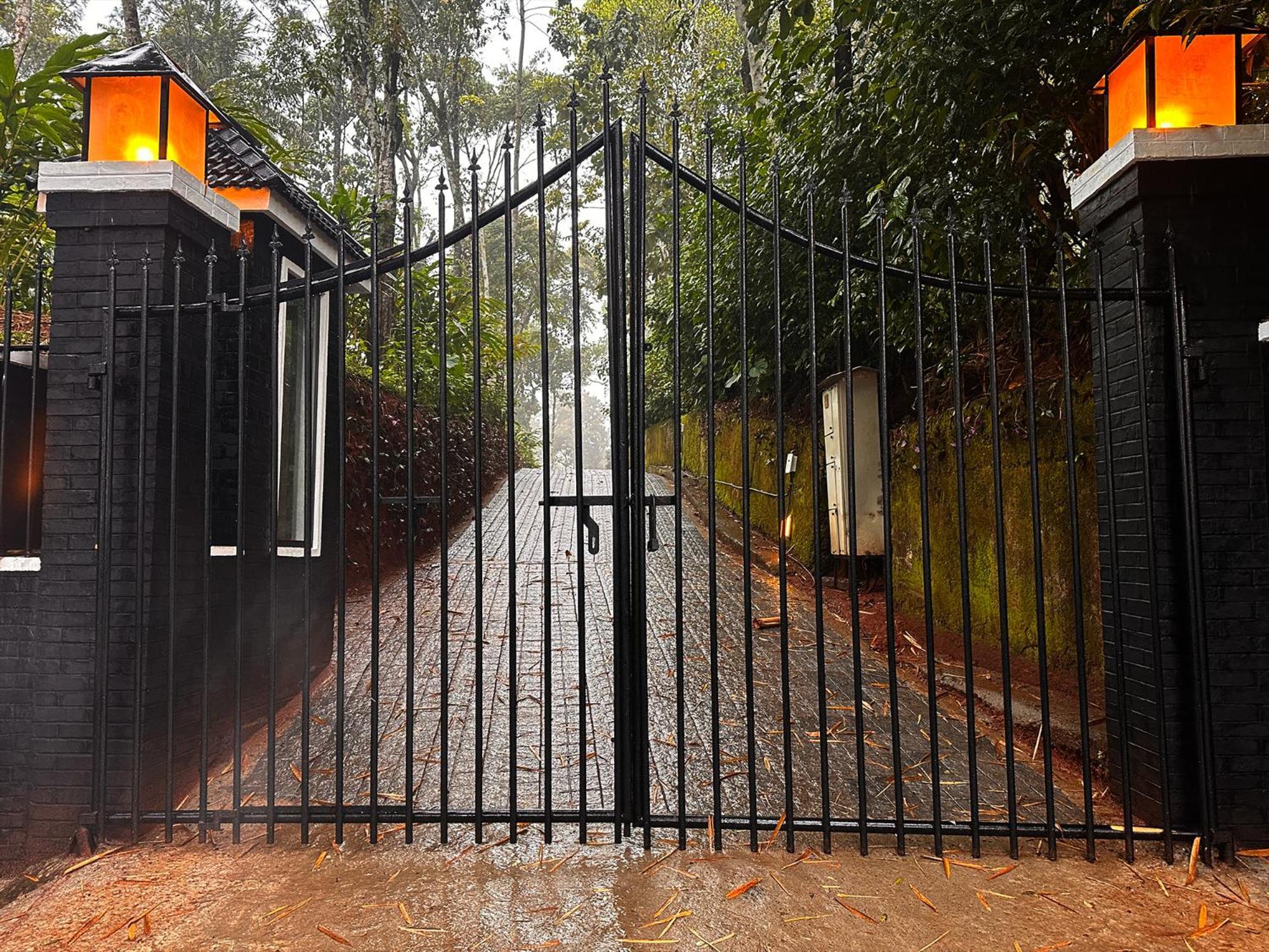 Viceroy Luxury Mountain Resort And Spa Munnar Exterior photo