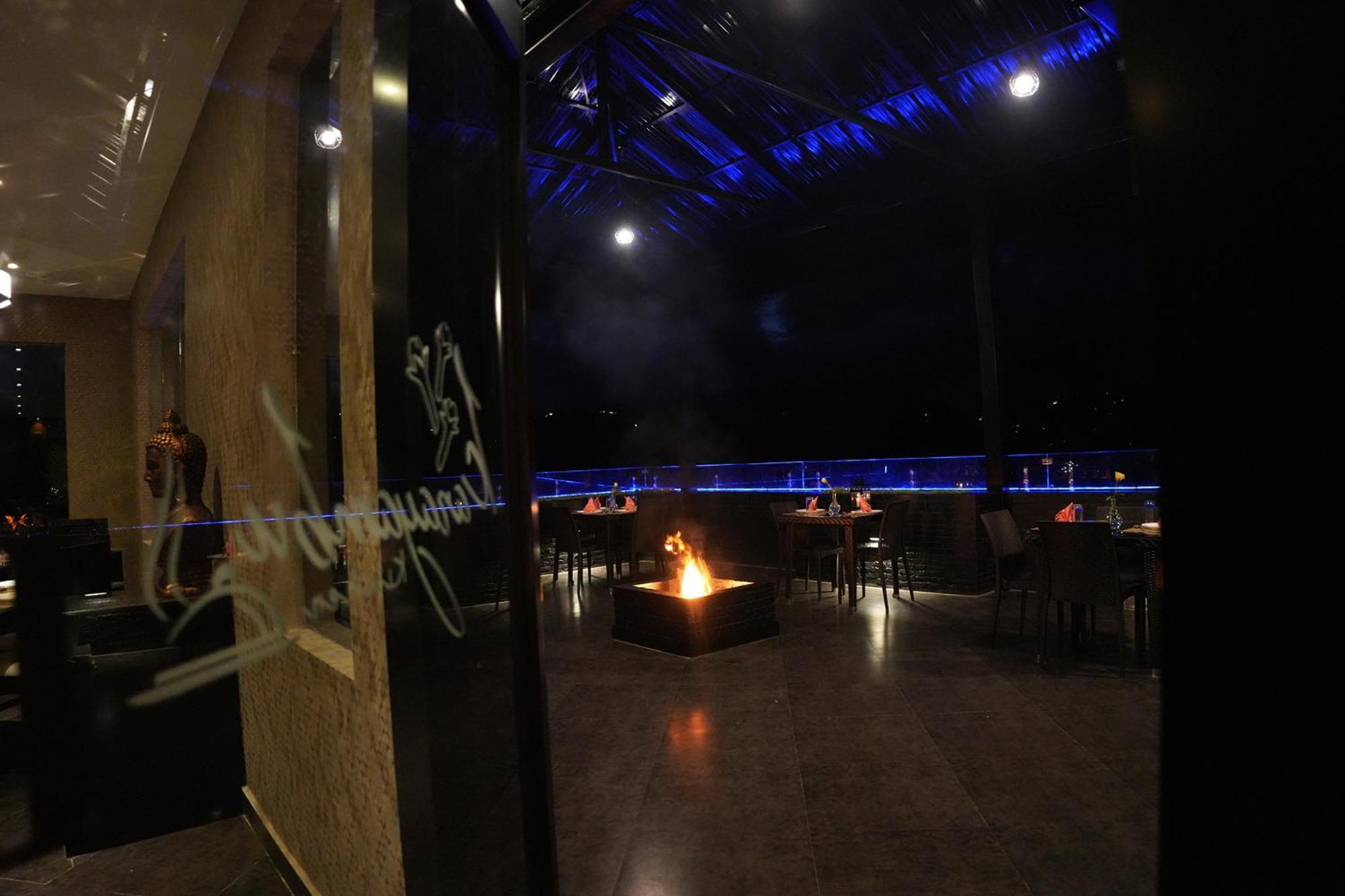 Viceroy Luxury Mountain Resort And Spa Munnar Exterior photo