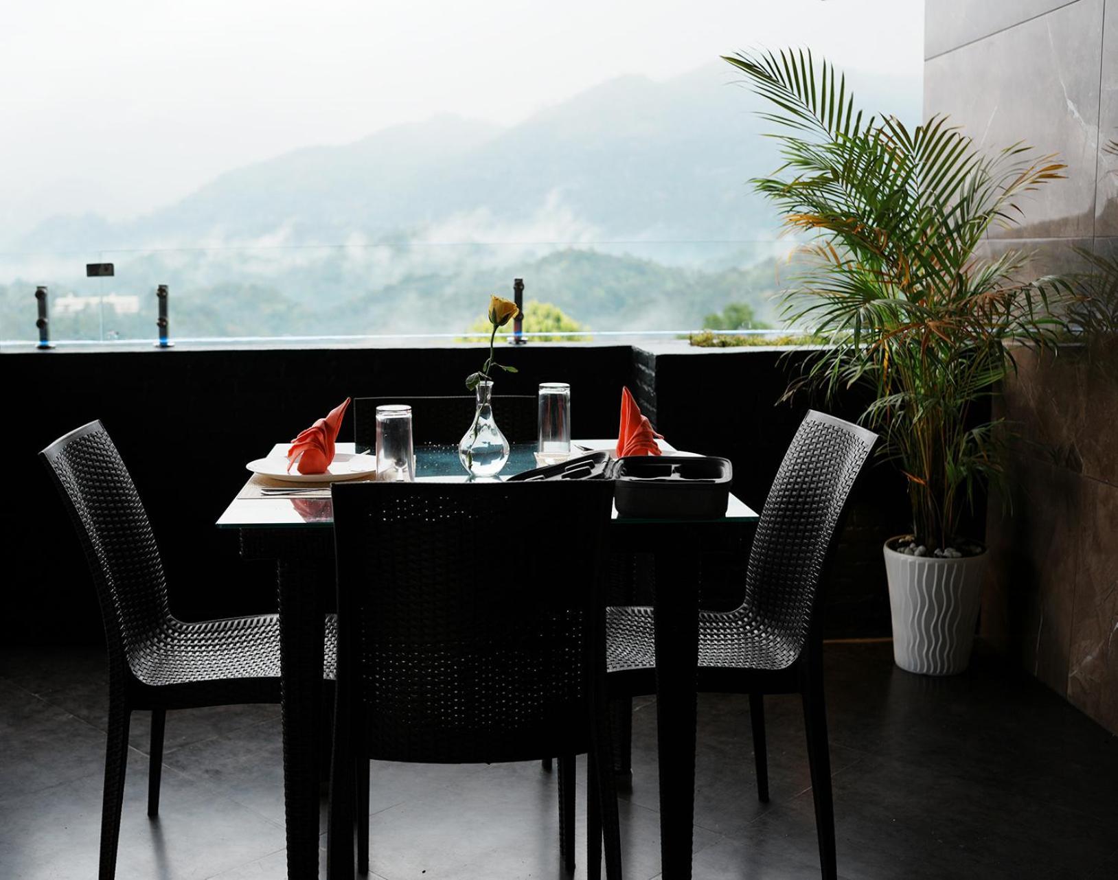 Viceroy Luxury Mountain Resort And Spa Munnar Exterior photo