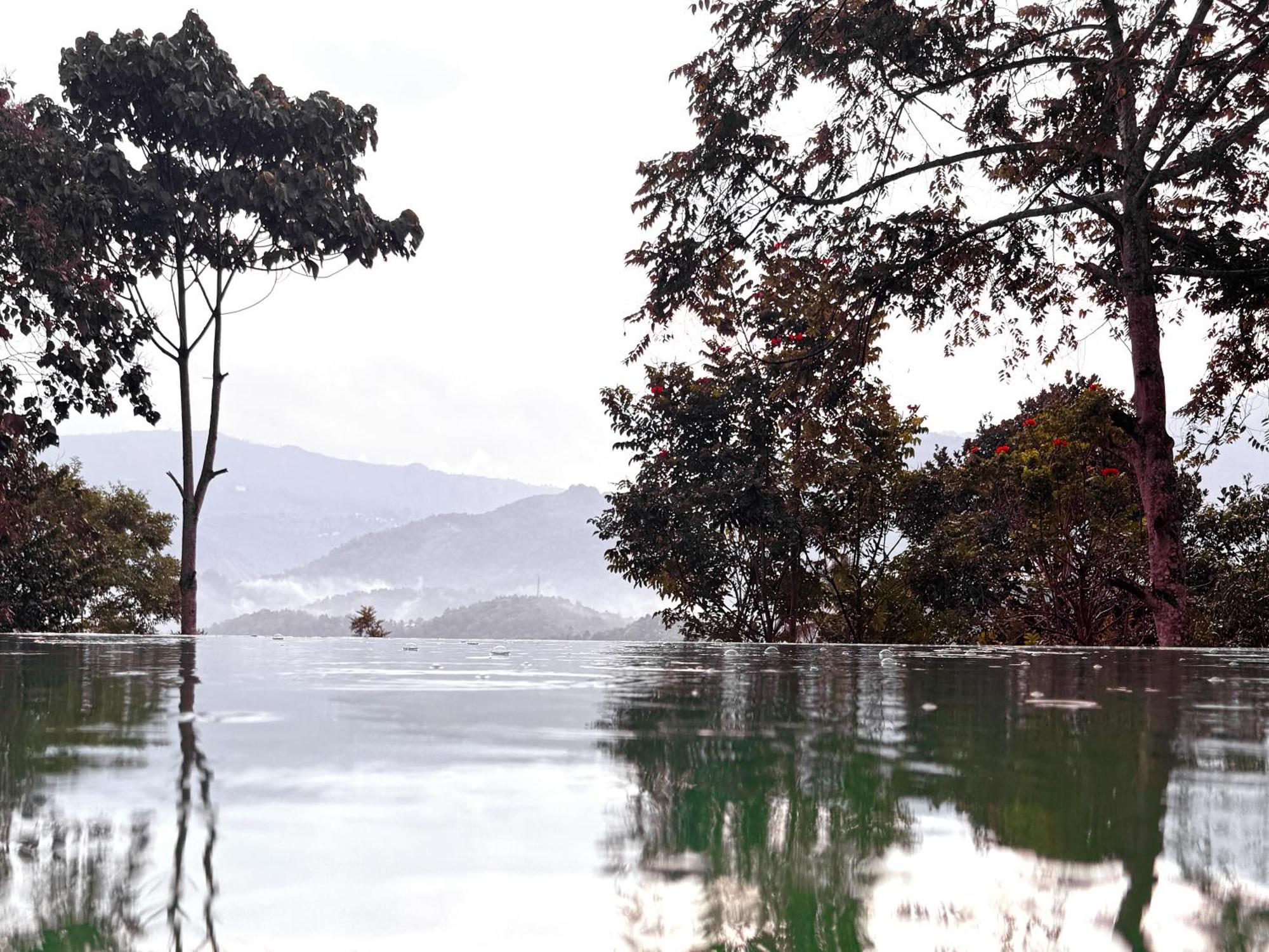 Viceroy Luxury Mountain Resort And Spa Munnar Exterior photo