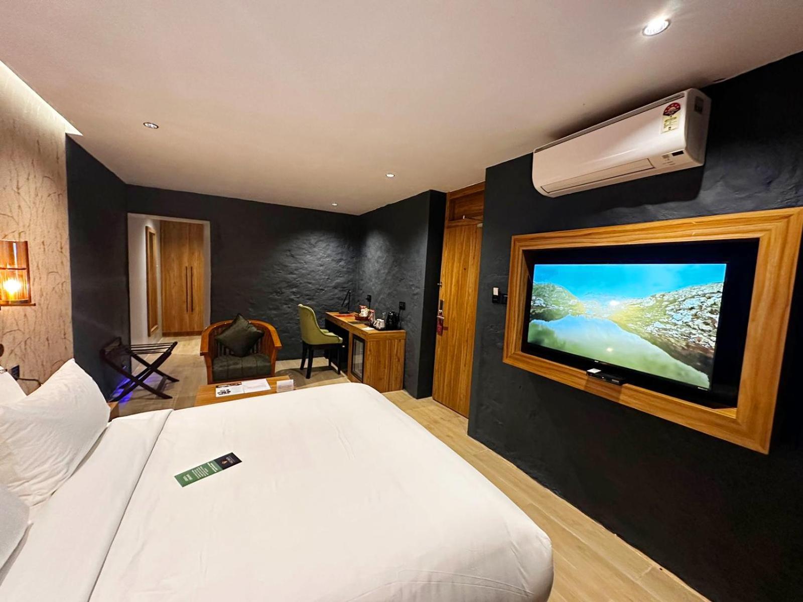 Viceroy Luxury Mountain Resort And Spa Munnar Exterior photo